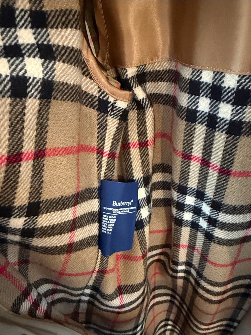 Burberry Vintage Classic Women’s Khaki Trench Coat with Belt - Picture 3 of 5